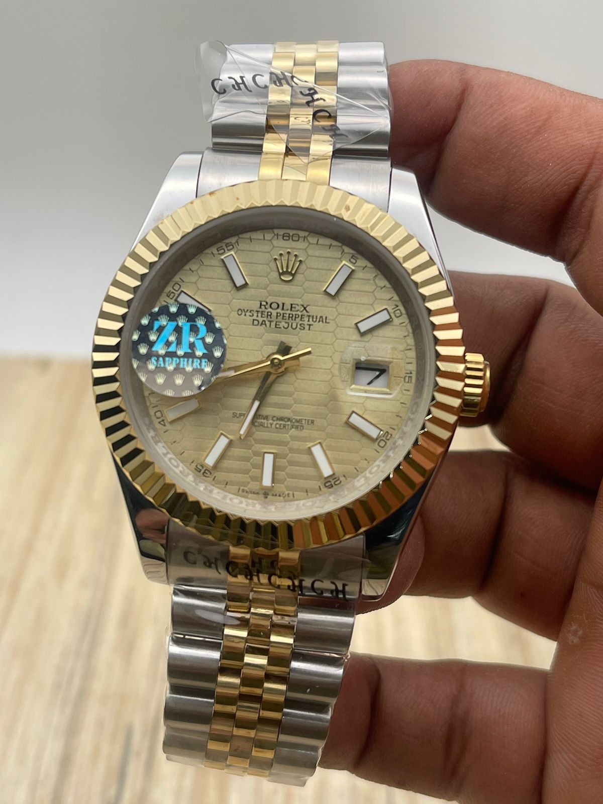 2022 New Luxury Brand Casual Quartz Watches Women Sports Silicone Watch  Relogios Feminino Gold Ladies Wristwatches Clock Hot Red