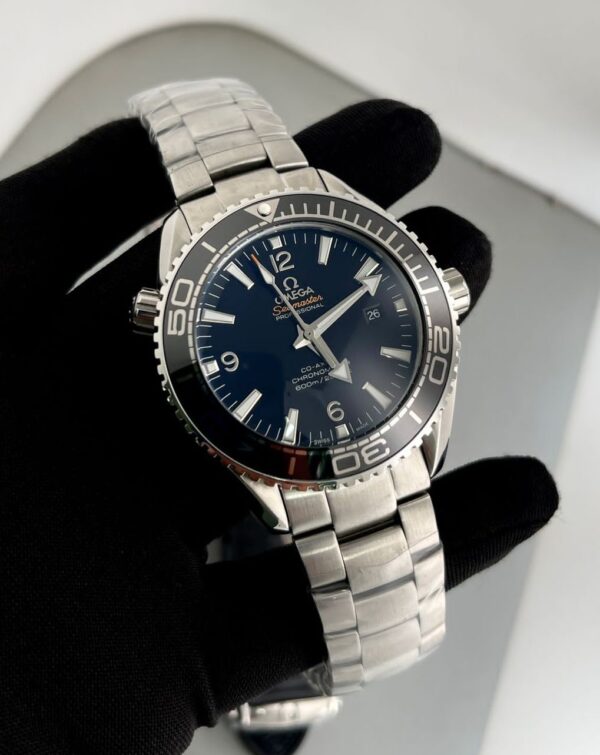 Omega Seamaster Planet Ocean 232.30.42.21.01.001 Swiss ETA Automatic Watch - Image 2