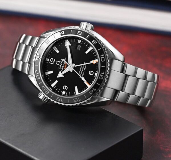 Omega Seamaster Planet Ocean GMT 232.30.44.22.01.001 - Image 3