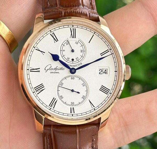 Glashütte Original Senator Chronometer 1-58-01-02-05-30 Swiss ETA Watch