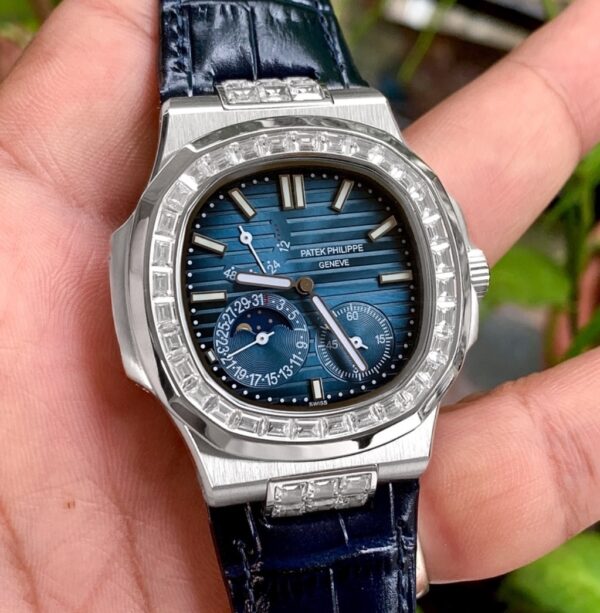 Patek Philippe Nautilus Moon Phase Diamond Baguette 5724G-001