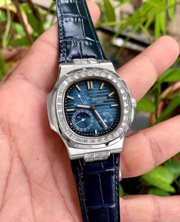 Patek Philippe Nautilus Moon Phase Diamond Baguette 5724G-001 - Image 2